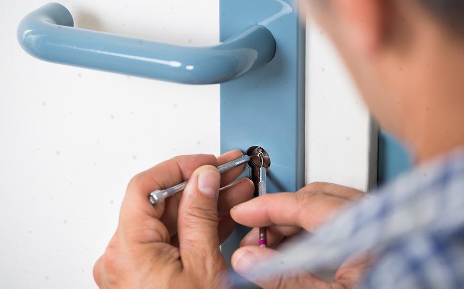 ouverture de porte claquée serrurier Vaugrigneuse